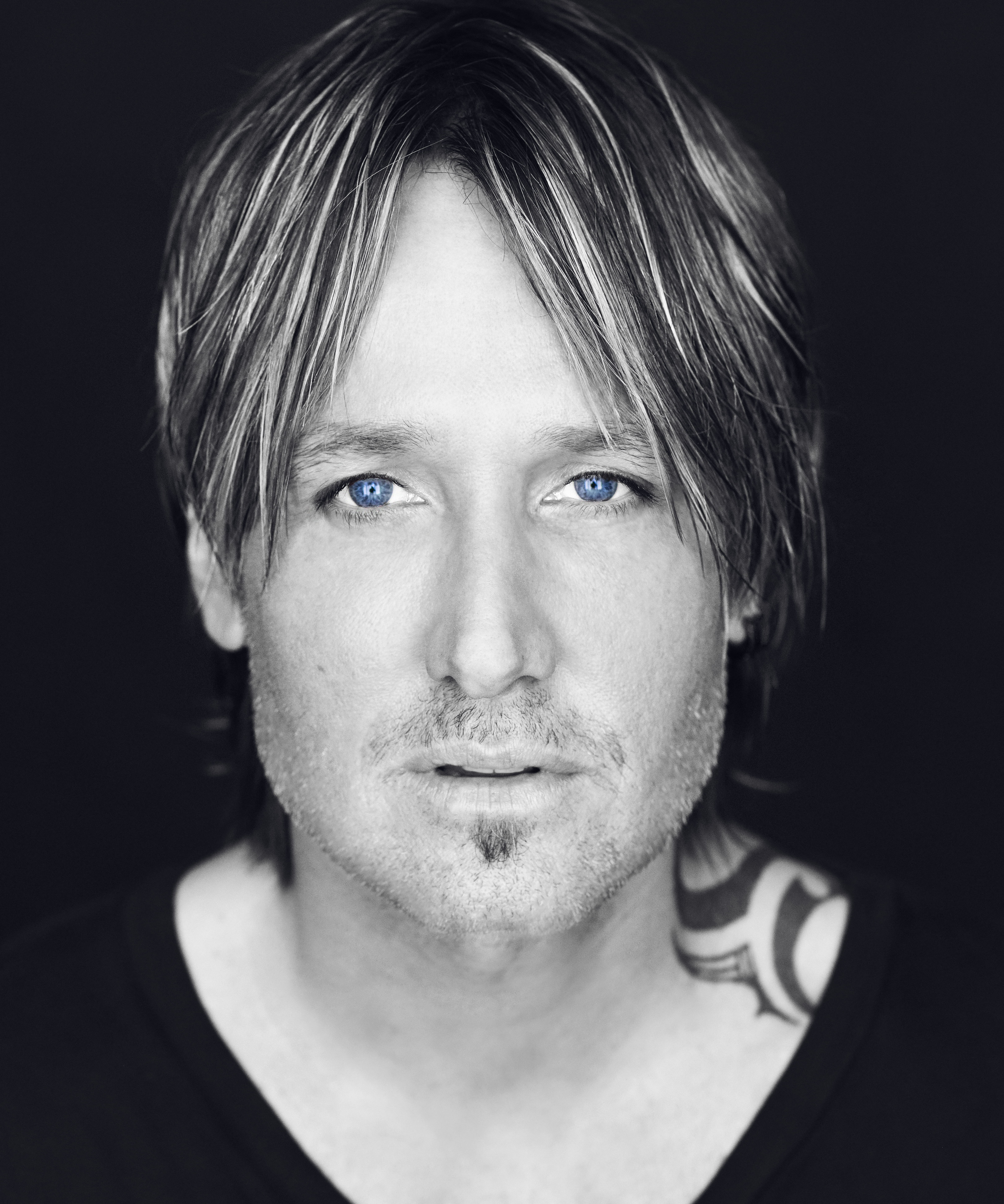 pressroom-keith-urban-releases-the-video-for-blue-ain-t-your-color